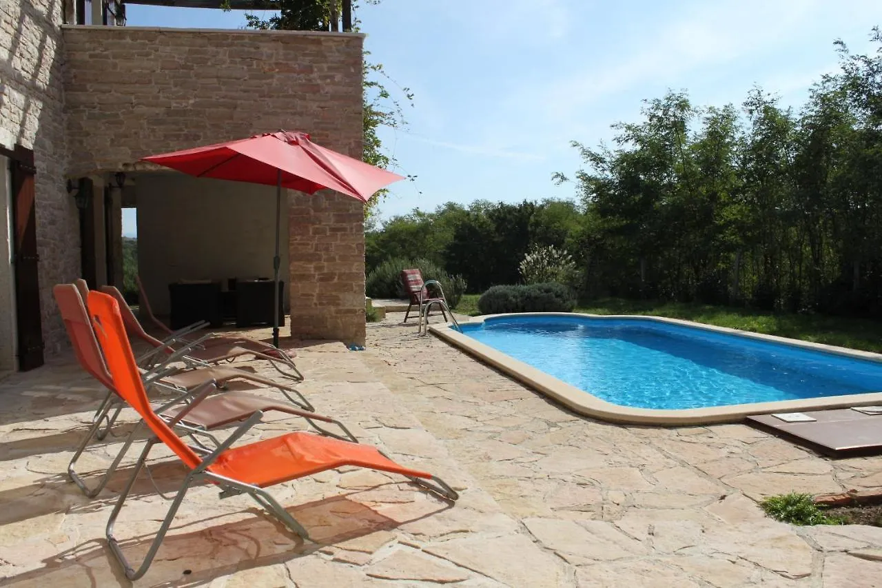 Luxury Villa With A Swimming Pool Skrapi, Central Istria - Sredisnja Istra - 7524 Brajkovici  0*, Brajkovici (Pazin)