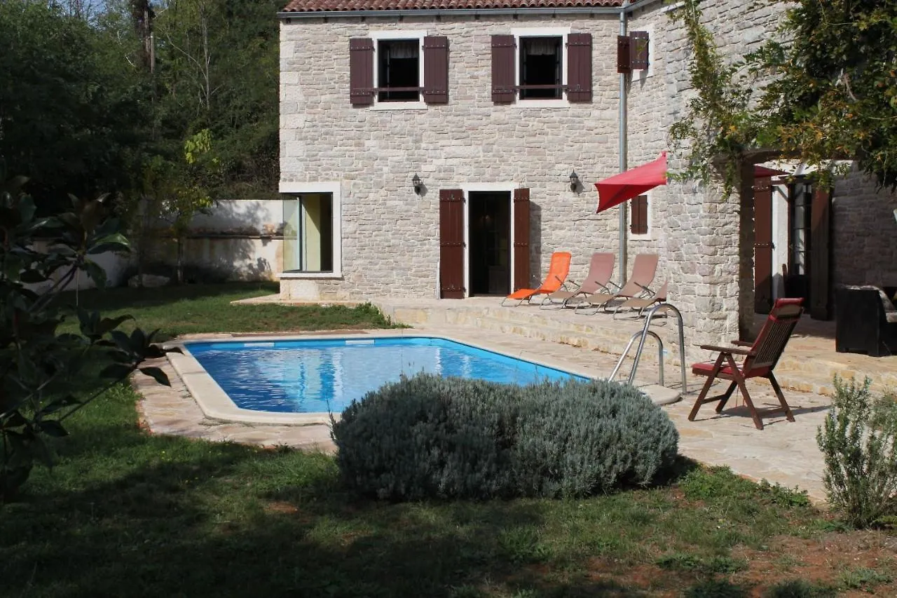 Luxury Villa With A Swimming Pool Skrapi, Central Istria - Sredisnja Istra - 7524 Brajkovici  Brajkovici (Pazin)