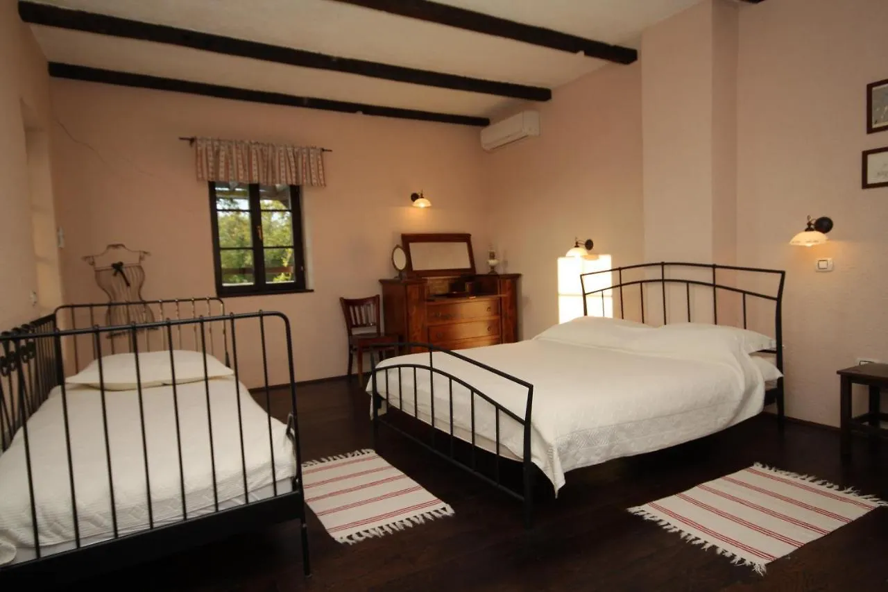 Luxury Villa With A Swimming Pool Skrapi, Central Istria - Sredisnja Istra - 7524 Brajkovici